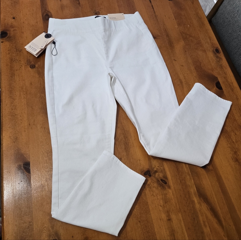 NYDJ Skinny Ankle Pull-On Jeans Size 4 with Sideseam Slit Optic White *Flaws*